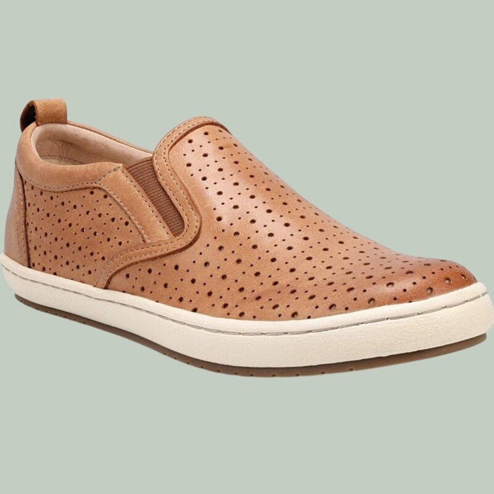 Taos Court Slip On Sneakers Caramel Women's Size 8